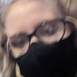 Meet your Posher, Maddie